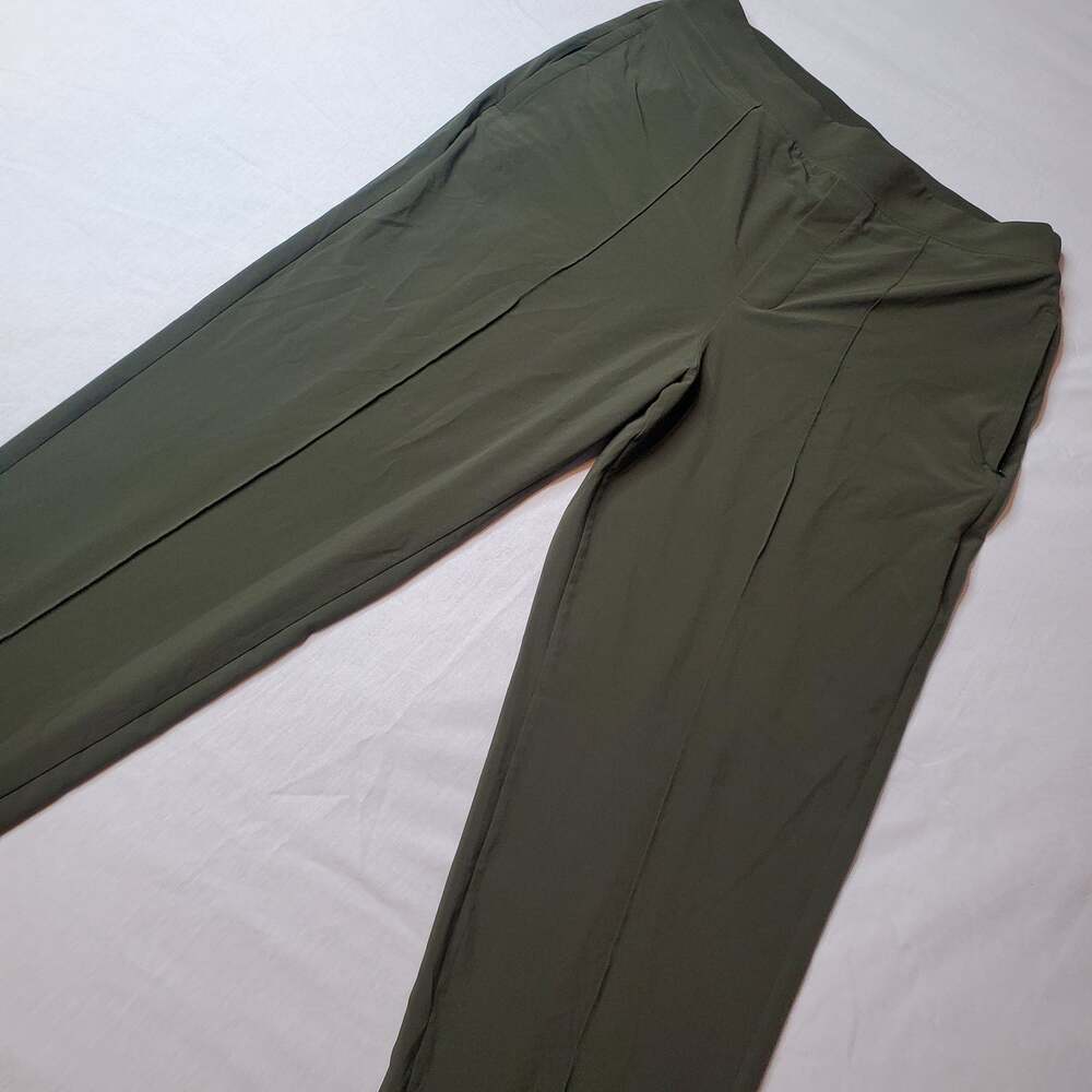 Athleta Women's Size 12 Vienna Slim Pant Green 882642